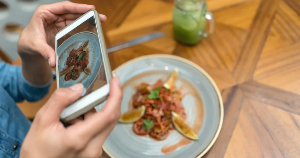 UGC gastronómico: cómo convertir a tus clientes en creadores de contenido