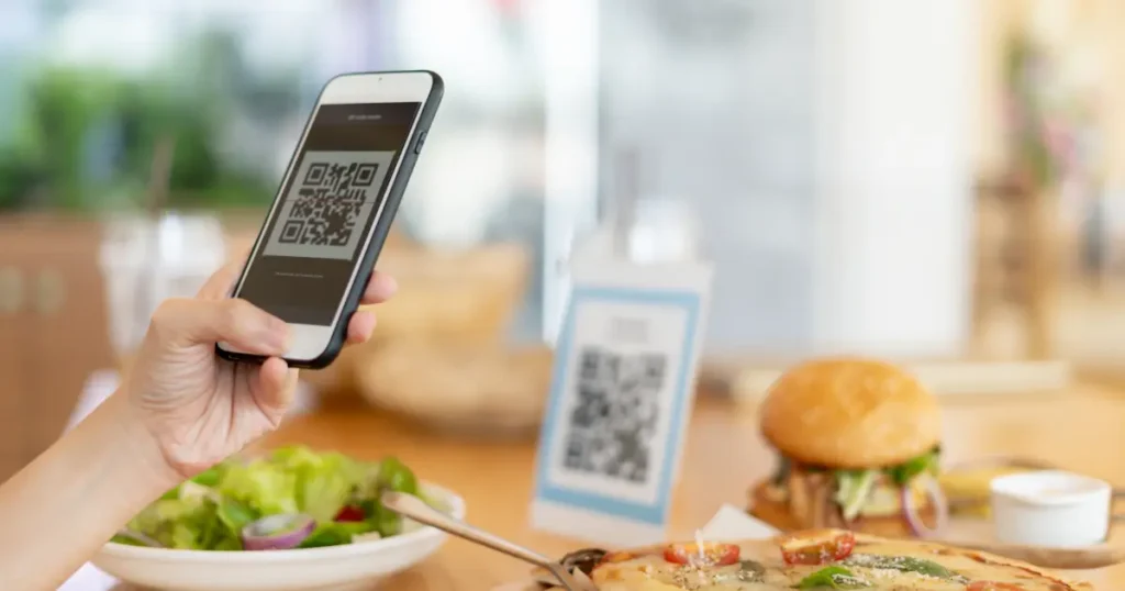 Menú digital con QR: cómo montarlo y qué gana el salón
