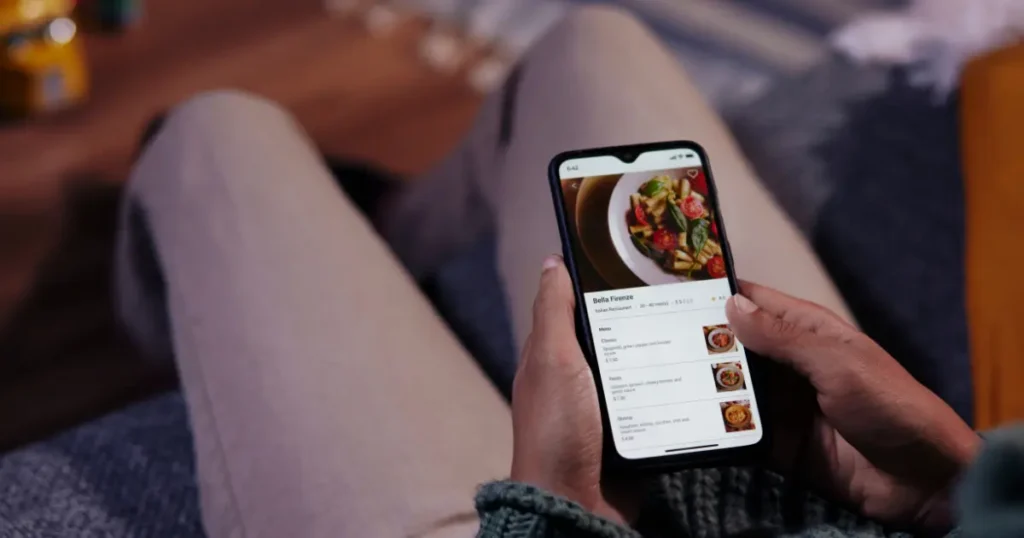 Cómo ordenar el menú digital para vender más (tienda online y carta QR)